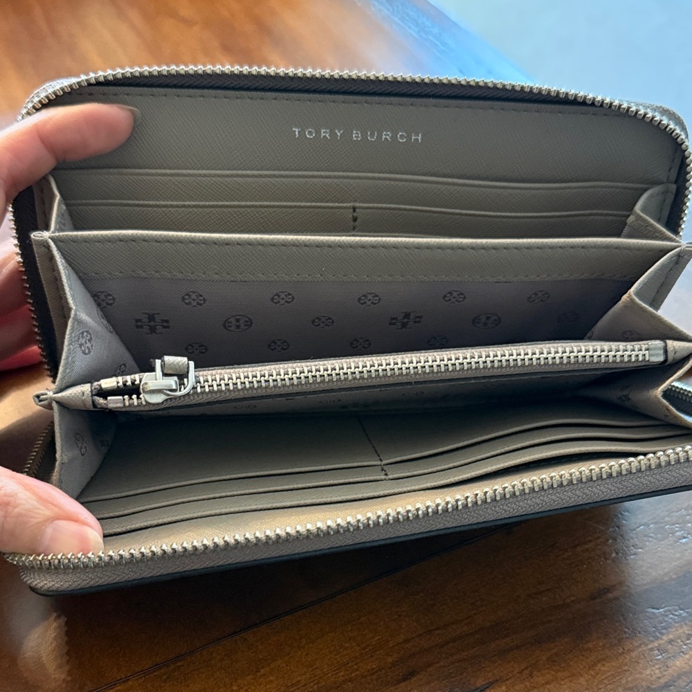 Tory Burch Gray Handbag and Wallet Set with dust bag - Picture 10 of 13